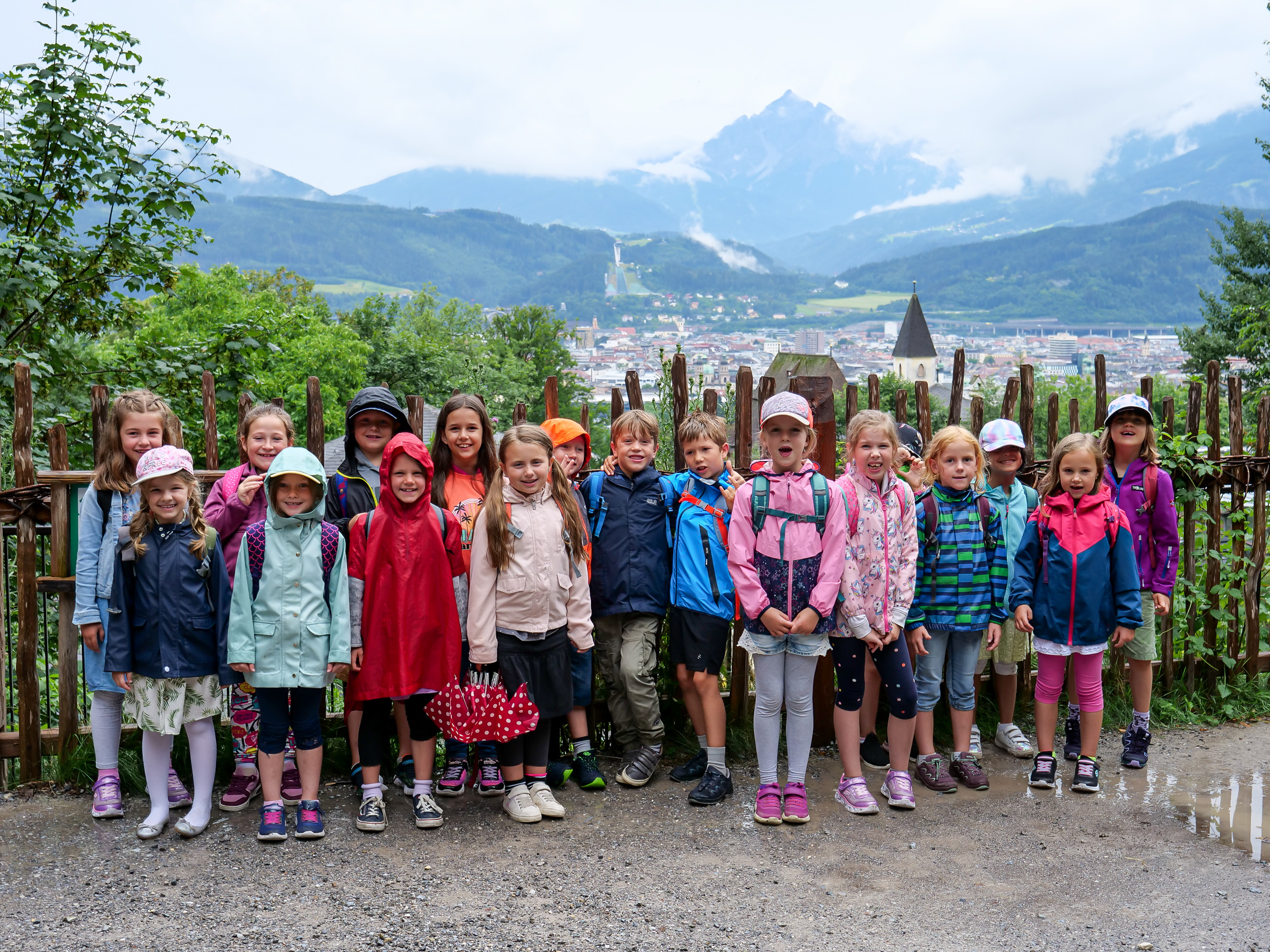 Singfest und Besuch im Alpenzoo - 1b Klasse